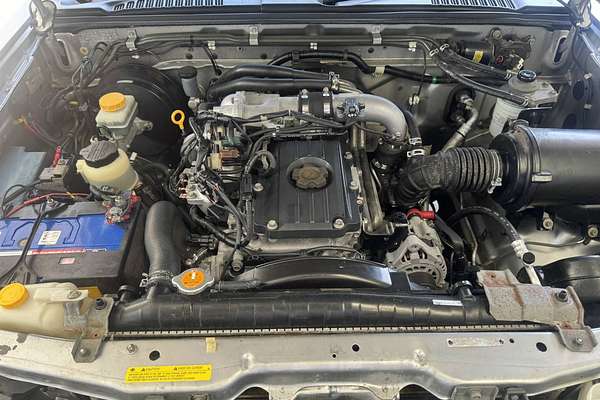 2004 Nissan Navara ST-R D22 S2 4X4