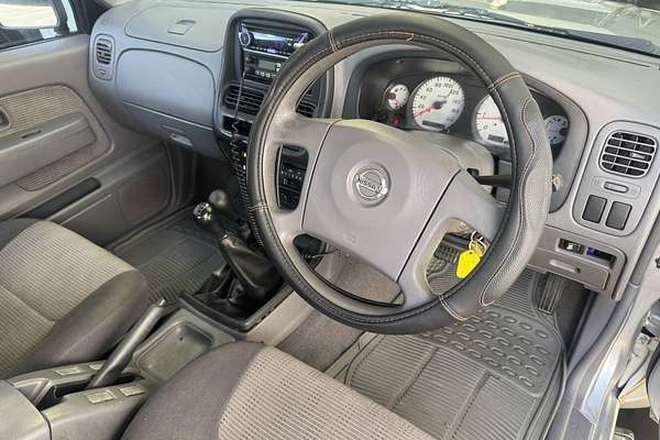 2004 Nissan Navara ST-R D22 S2 4X4