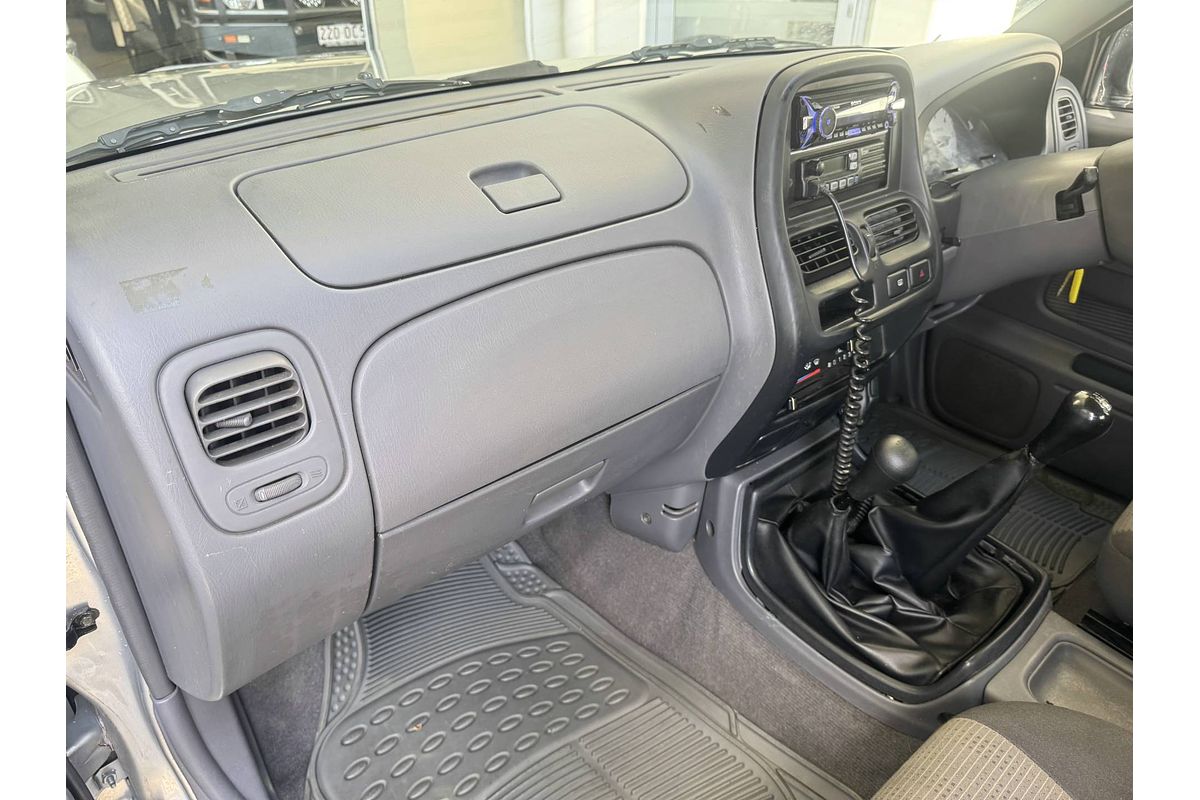 2004 Nissan Navara ST-R D22 S2 4X4