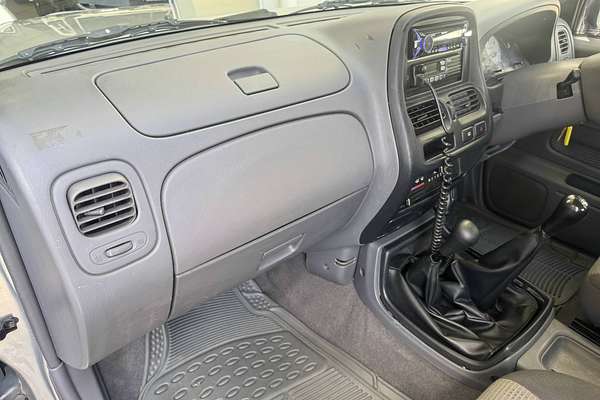 2004 Nissan Navara ST-R D22 S2 4X4