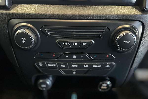 2022 Ford Everest Ambiente UA II 3.2L