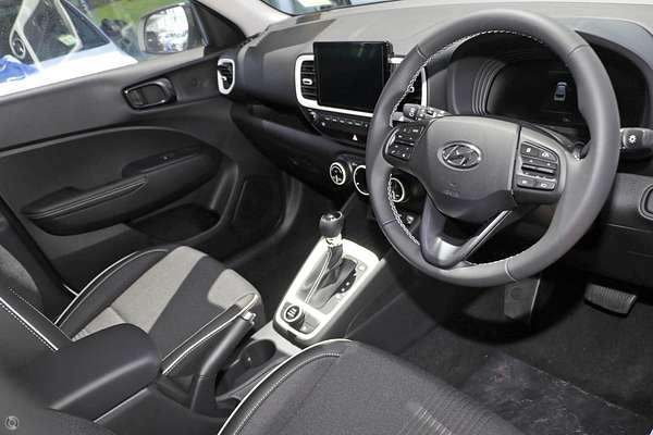 2025 Hyundai Venue Elite QX.V5
