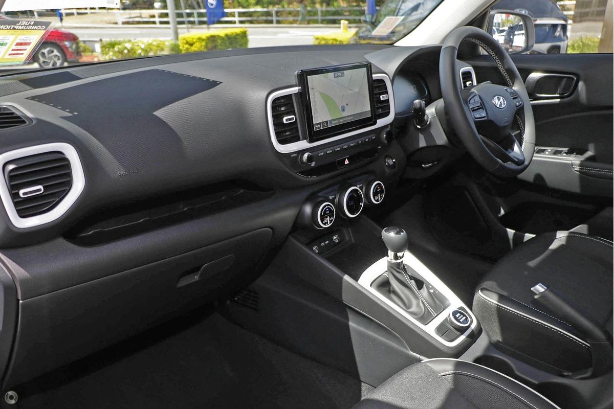 2025 Hyundai Venue Elite QX.V5