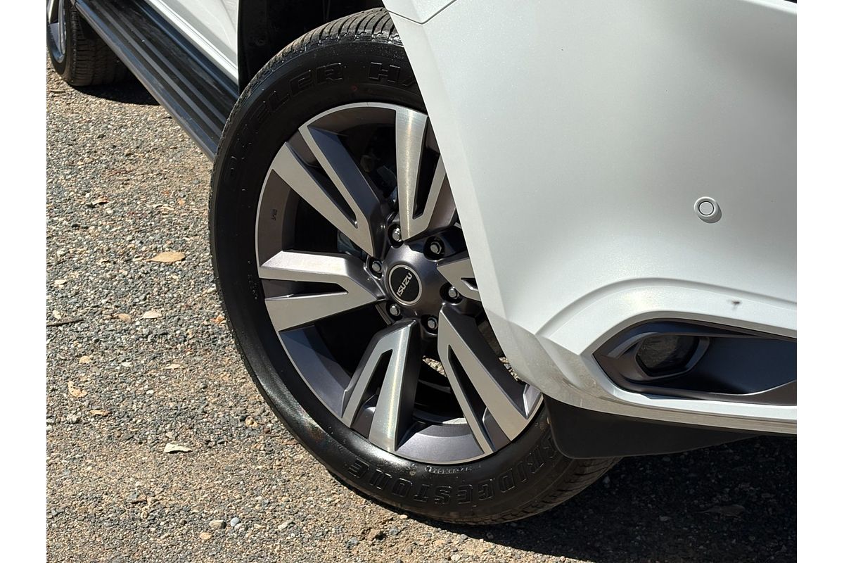 2024 Isuzu MU-X LS-T