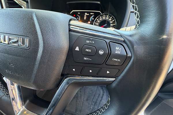 2024 Isuzu MU-X LS-T