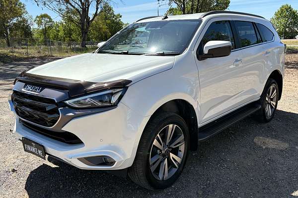 2023 Isuzu MU-X LS-T