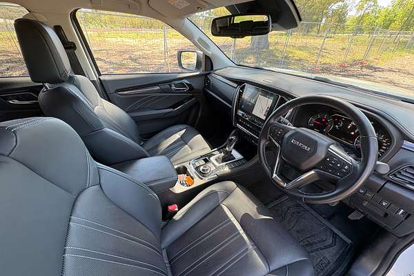 2023 Isuzu MU-X LS-T