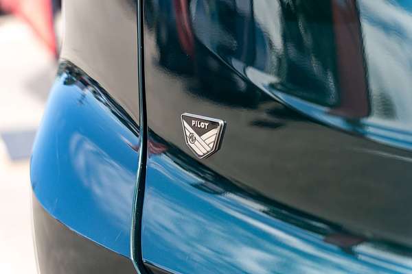 2025 MG ZS Essence ZS32