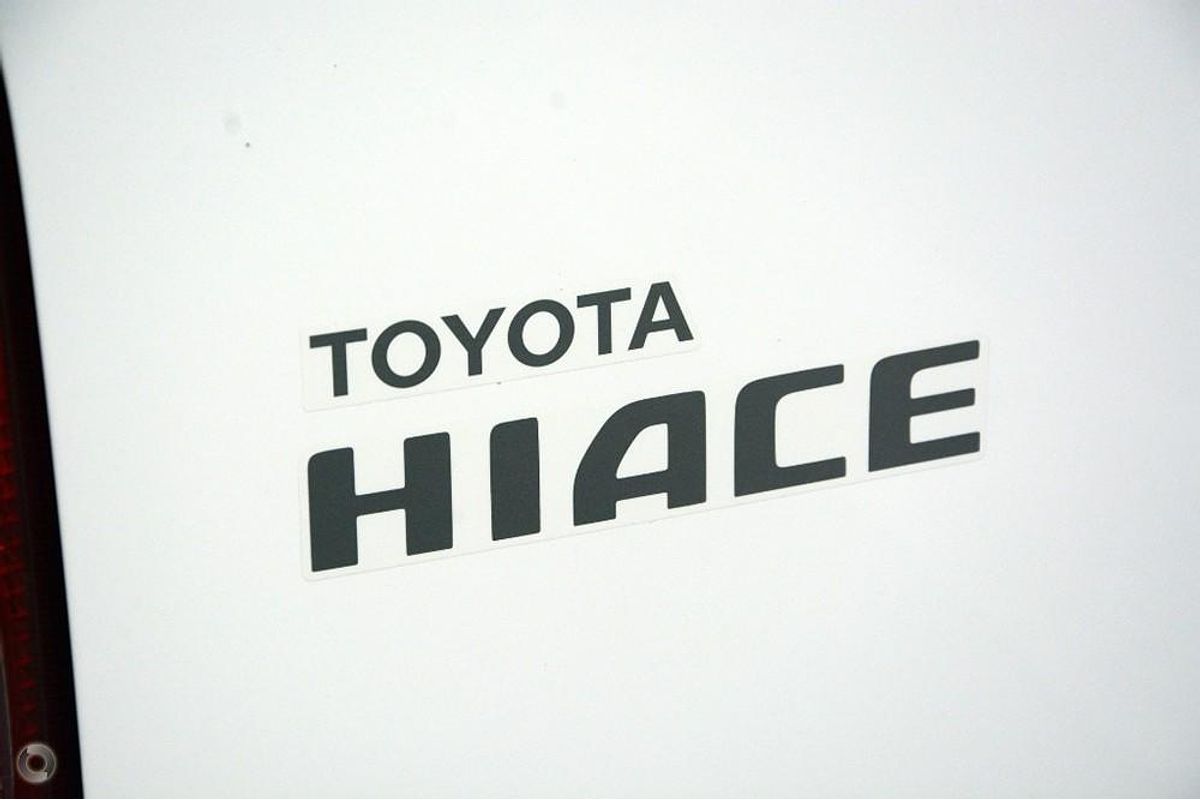 2013 Toyota Hiace TRH201R LWB