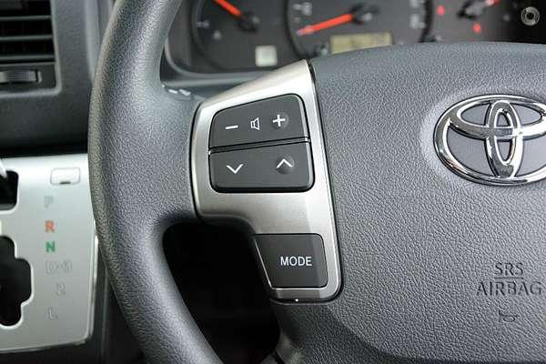 2013 Toyota Hiace TRH201R LWB