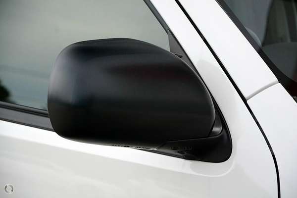 2013 Toyota Hiace TRH201R LWB