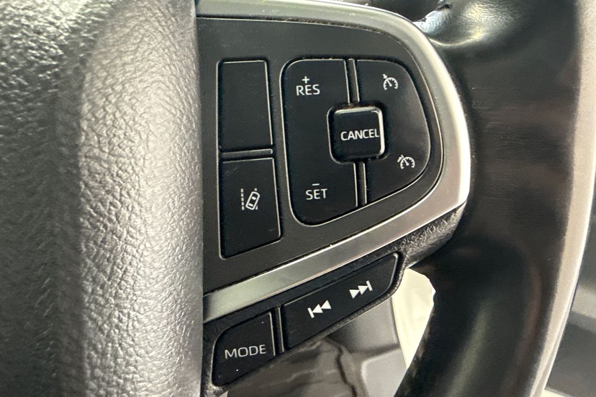 2022 Toyota Hiace GDH300R LWB