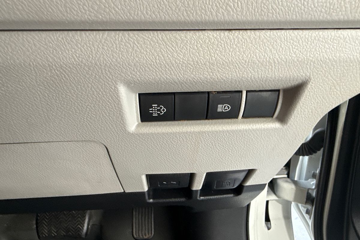 2022 Toyota Hiace GDH300R LWB