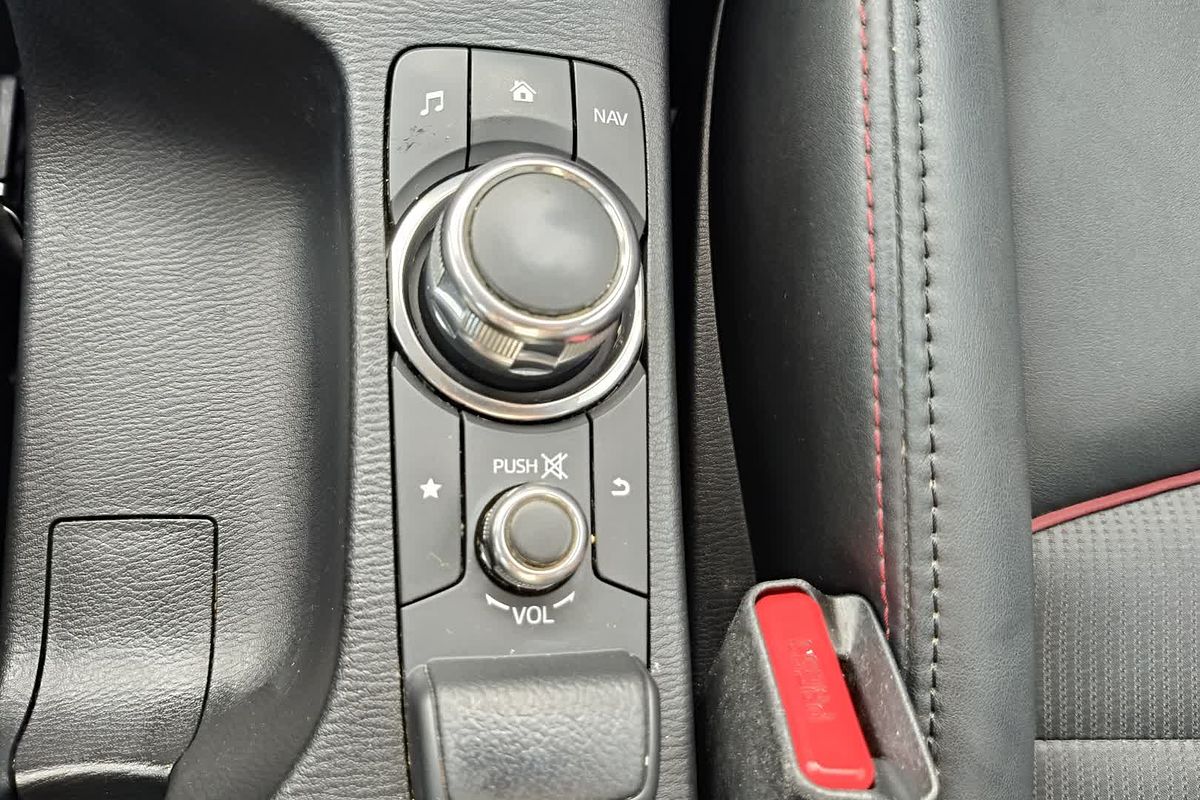 2015 Mazda CX-3 sTouring DK