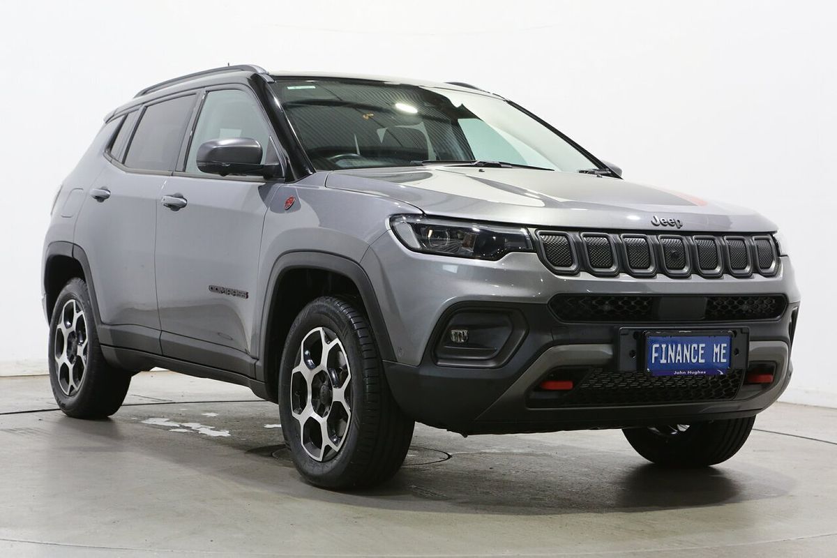 2022 Jeep Compass Trailhawk M6