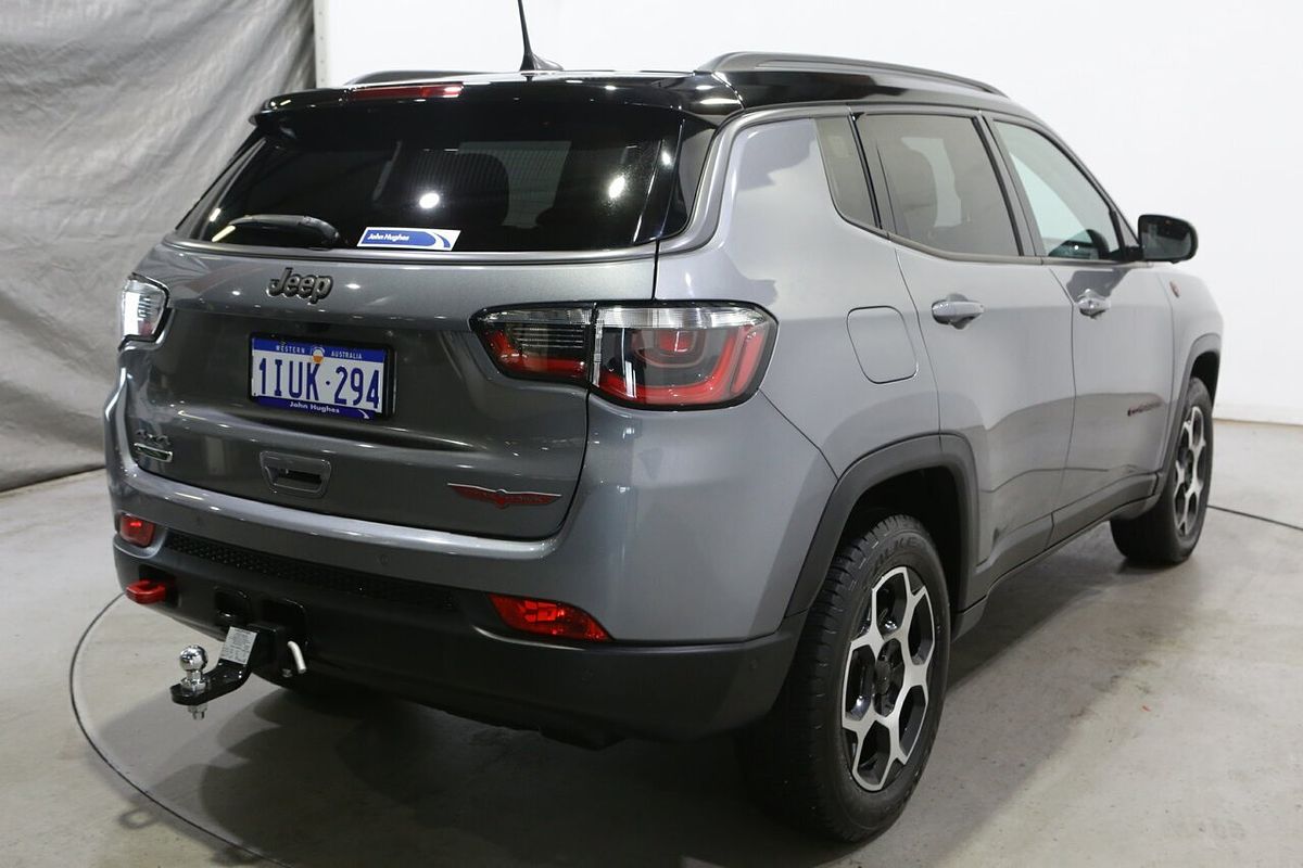 2022 Jeep Compass Trailhawk M6