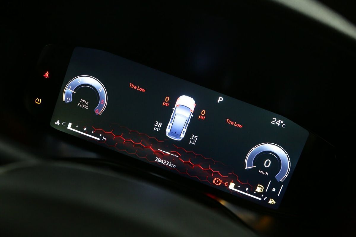 2022 Jeep Compass Trailhawk M6