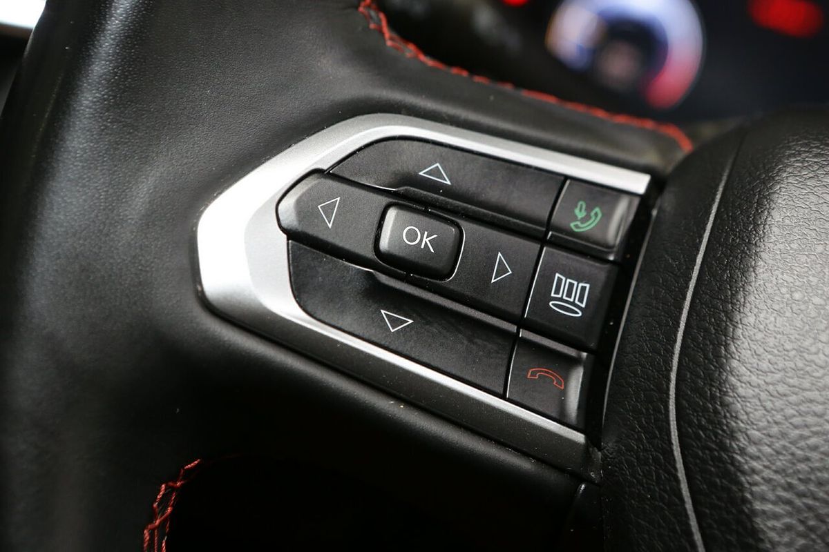 2022 Jeep Compass Trailhawk M6