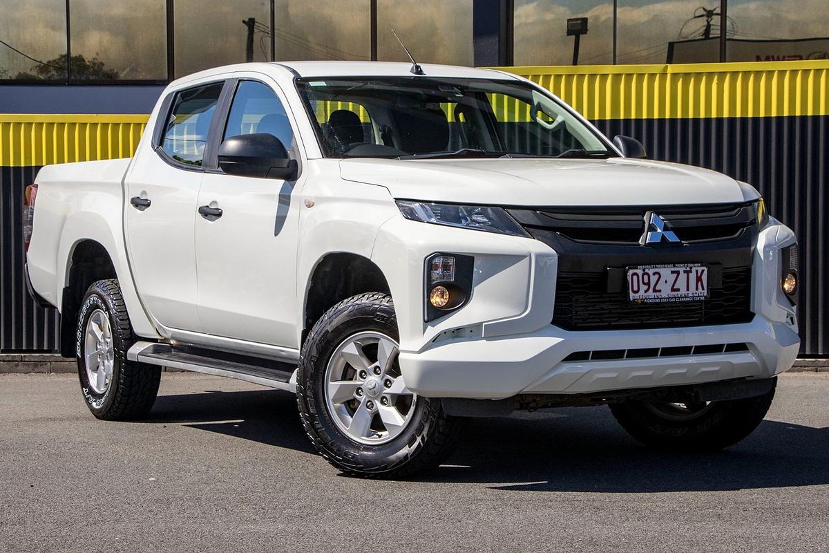 2019 Mitsubishi Triton GLX+ MR 4X4