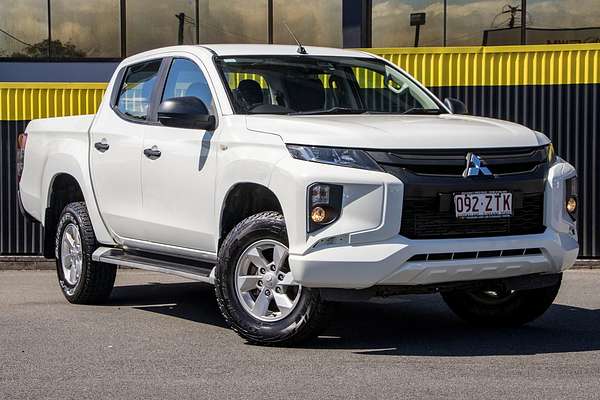 2019 Mitsubishi Triton GLX+ MR 4X4