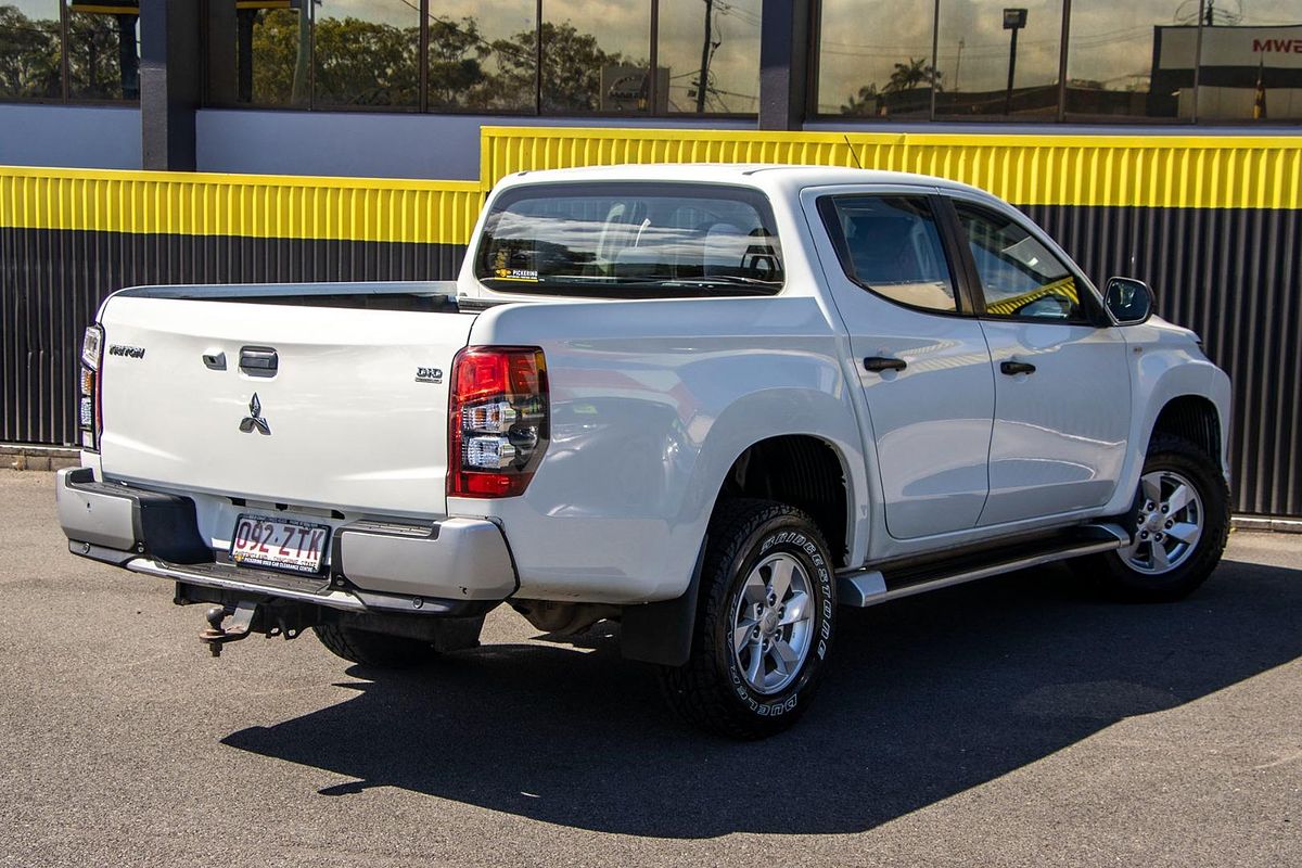 2019 Mitsubishi Triton GLX+ MR 4X4
