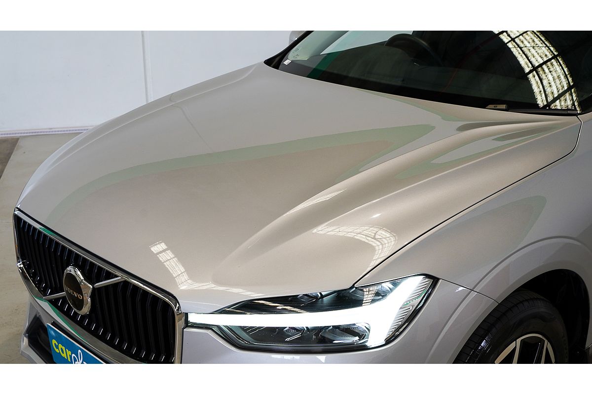 2022 Volvo XC60 B5 Momentum