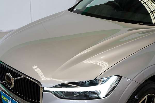 2022 Volvo XC60 B5 Momentum