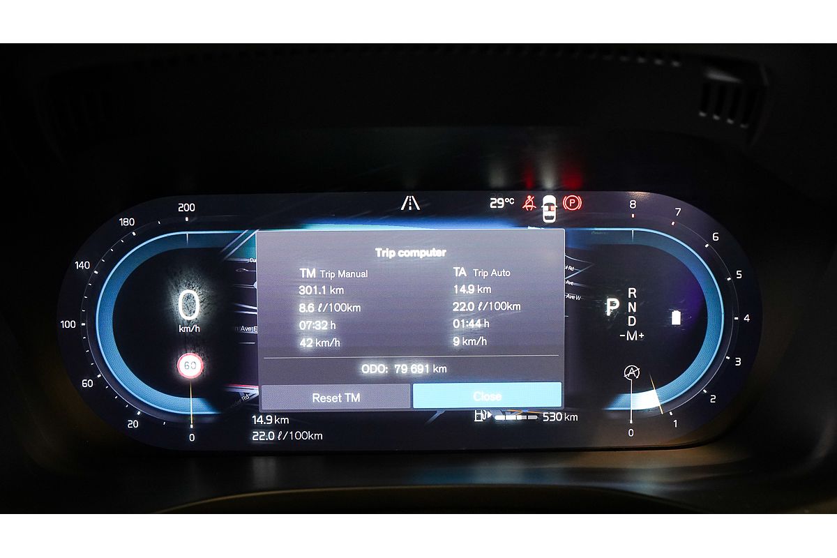 2022 Volvo XC60 B5 Momentum