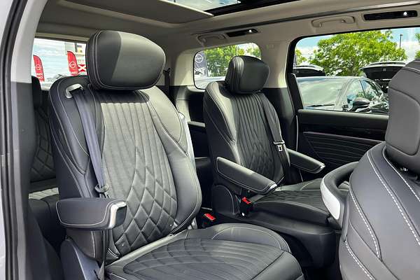 2023 LDV MIFA 9 Executive