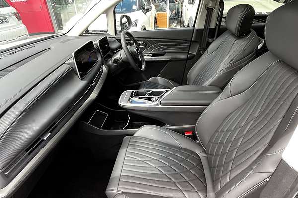 2023 LDV MIFA 9 Executive