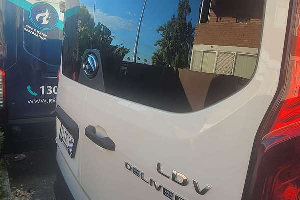 2025 LDV Deliver 9   MWB Mid Roof