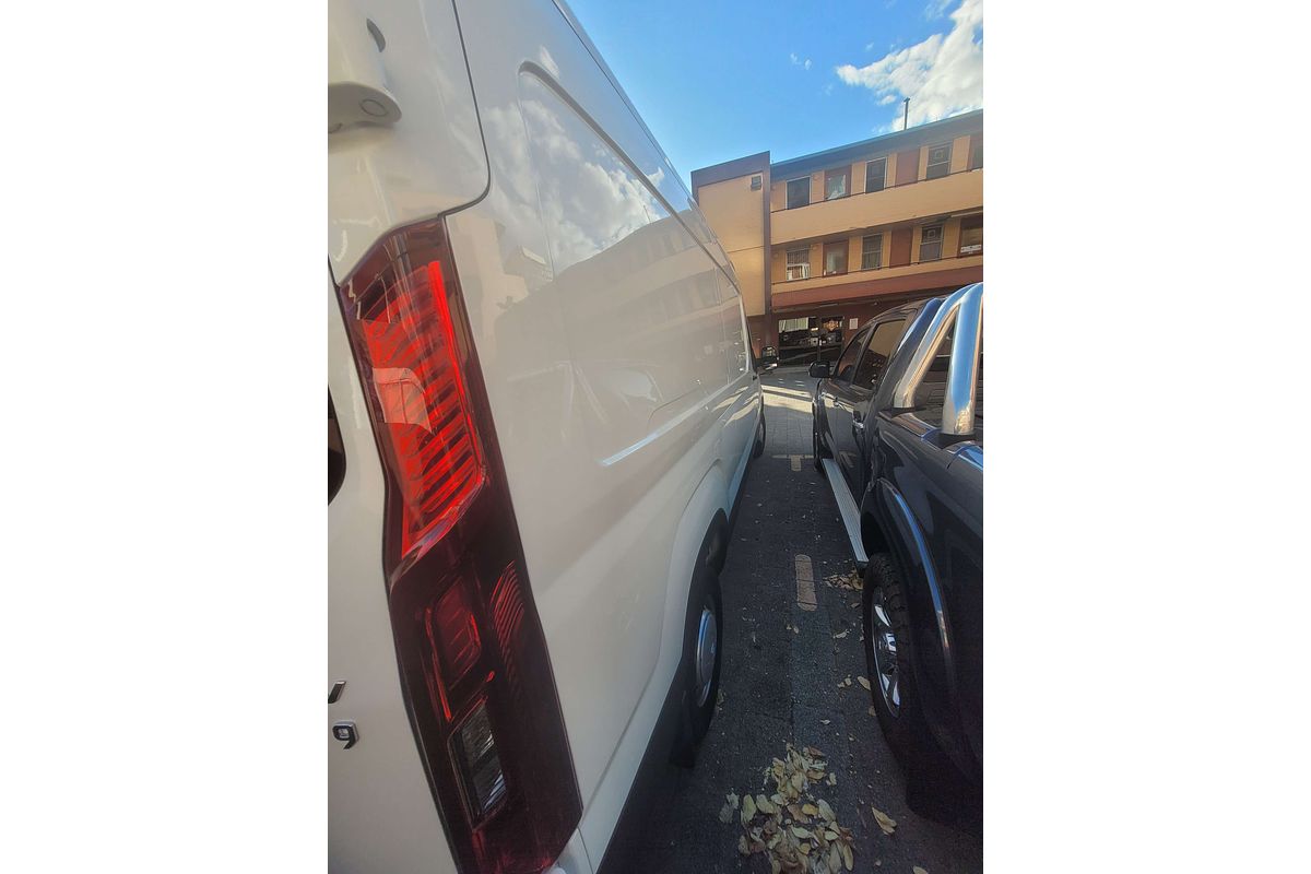 2025 LDV Deliver 9   MWB Mid Roof