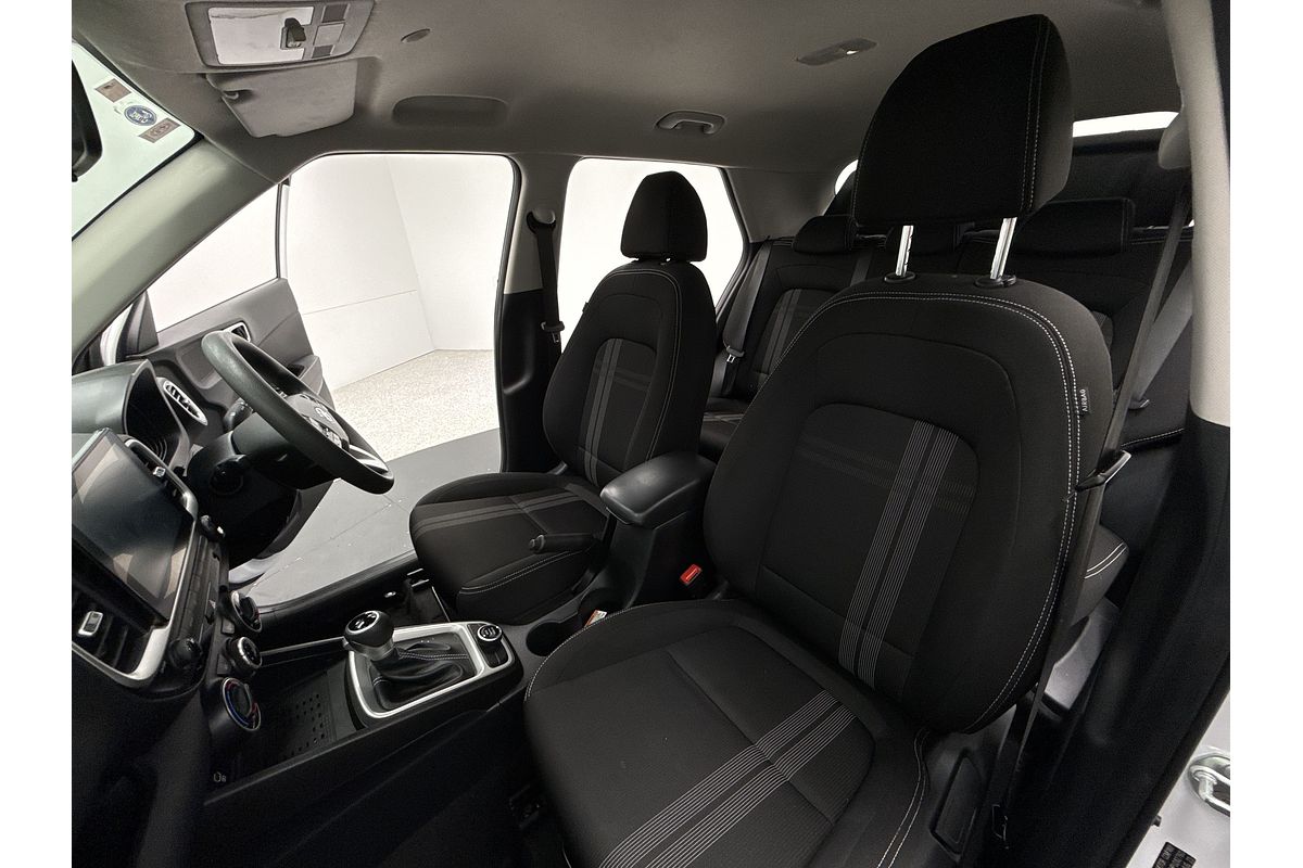 2023 Hyundai Venue Active QX.V5