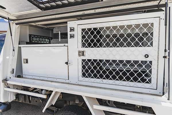 2018 Toyota Hilux SR GUN126R 4X4