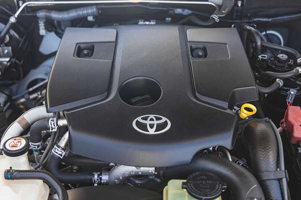 2018 Toyota Hilux SR GUN126R 4X4