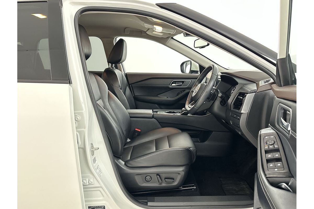 2024 Nissan X-TRAIL ST-L T33