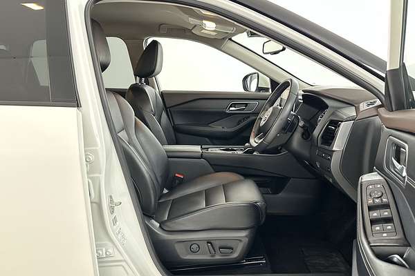 2024 Nissan X-TRAIL ST-L T33