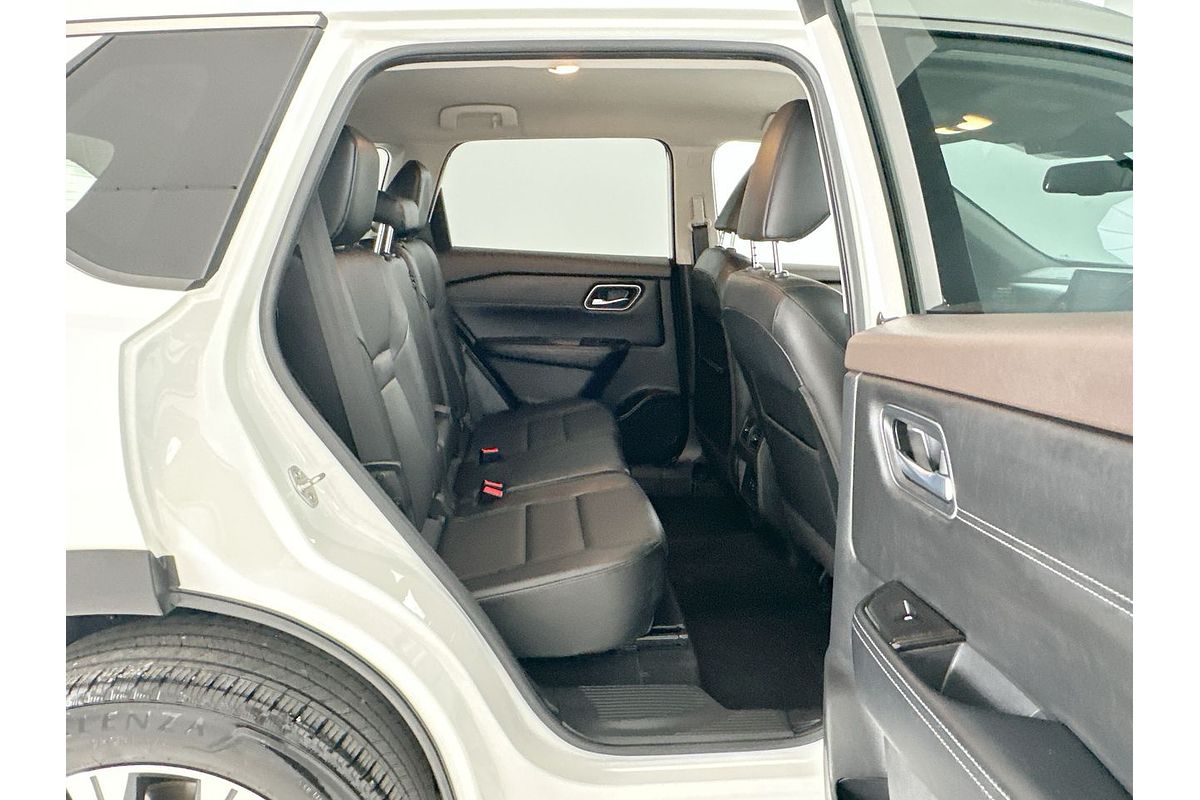 2024 Nissan X-TRAIL ST-L T33