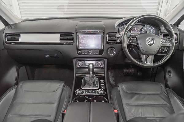 2017 Volkswagen Touareg V6 TDI Adventure 7P