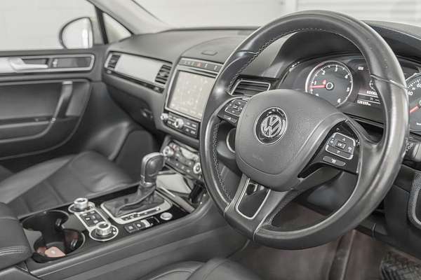 2017 Volkswagen Touareg V6 TDI Adventure 7P