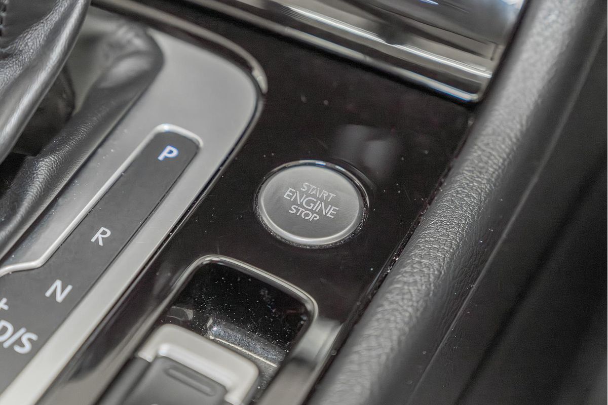 2017 Volkswagen Touareg V6 TDI Adventure 7P