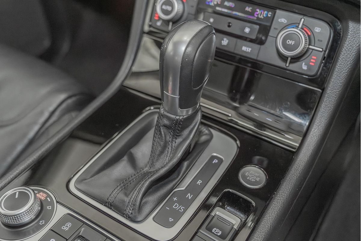 2017 Volkswagen Touareg V6 TDI Adventure 7P