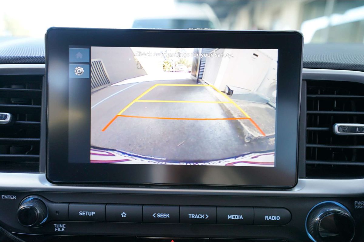 2022 Hyundai Venue VENUE  SNW5D261