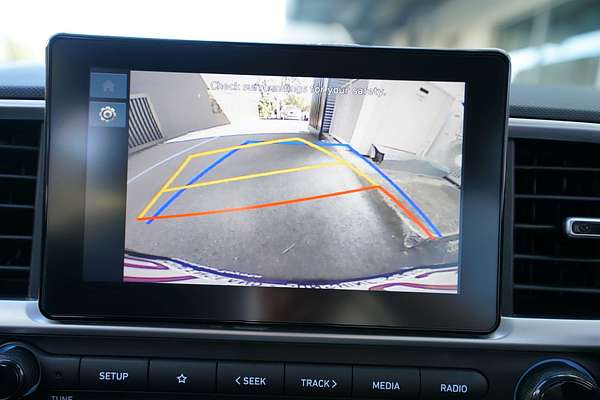 2022 Hyundai Venue VENUE  SNW5D261