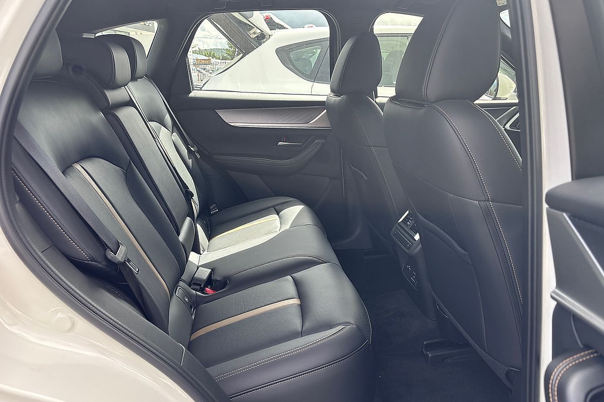 2024 Mazda CX-60 D50e Azami KH Series