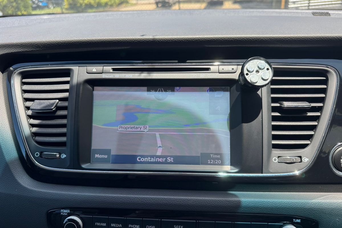 2015 Kia Carnival SLi YP