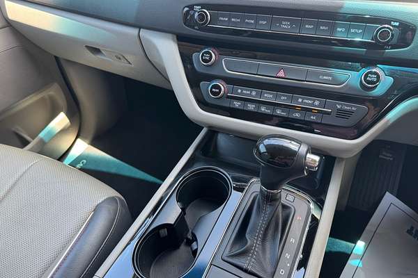 2015 Kia Carnival SLi YP