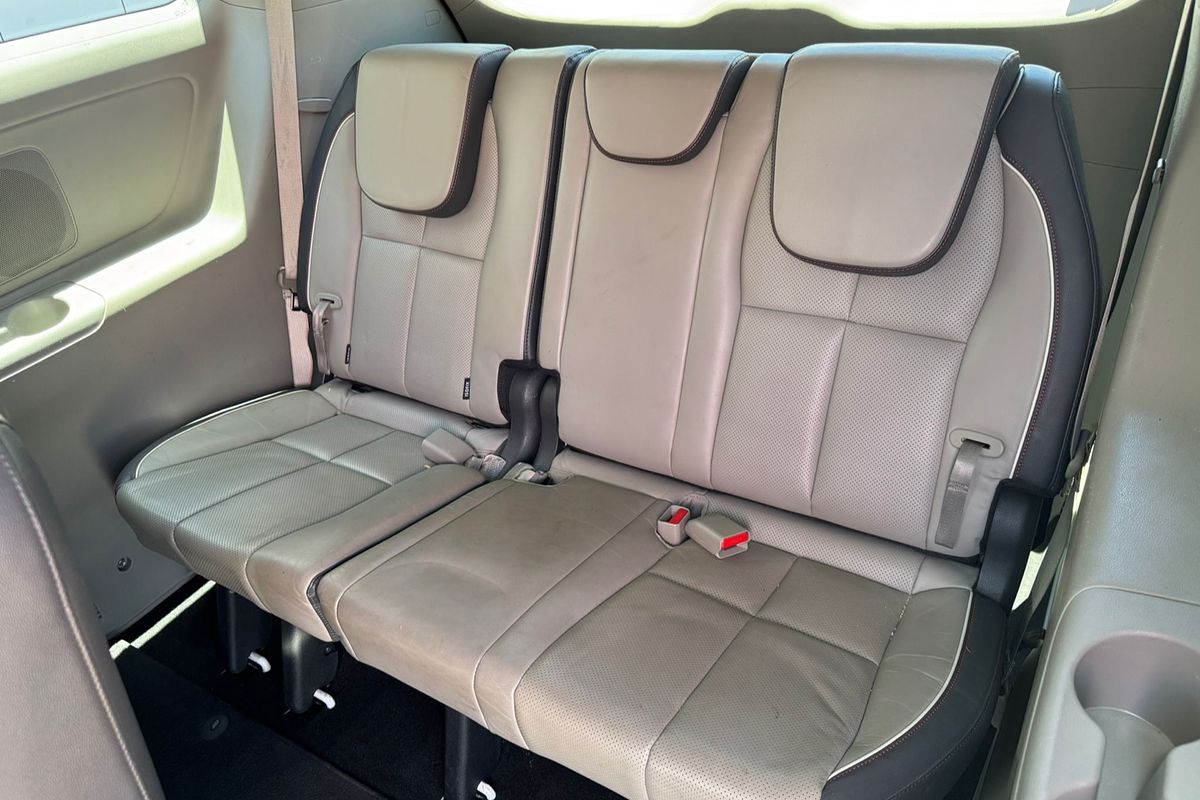 2015 Kia Carnival SLi YP