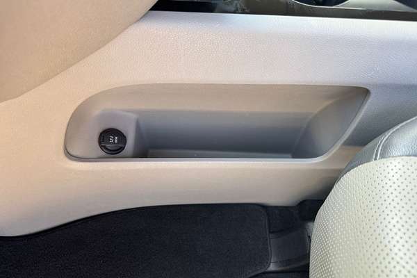 2015 Kia Carnival SLi YP