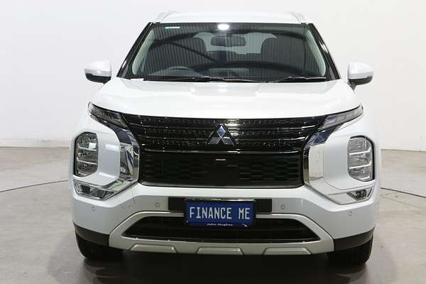 2024 Mitsubishi Outlander LS ZM